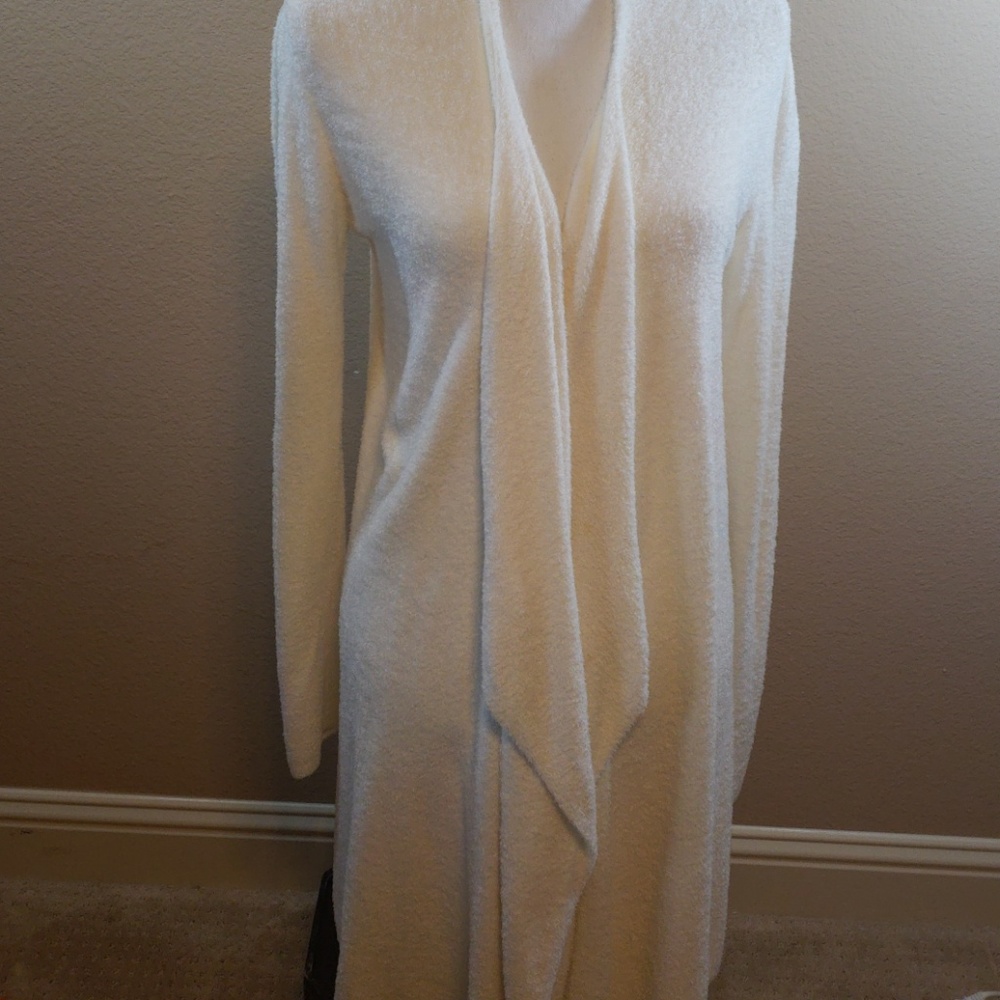 Barefoot Dreams Cape